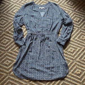 LOFT shirt dress in blue and white, size Large.